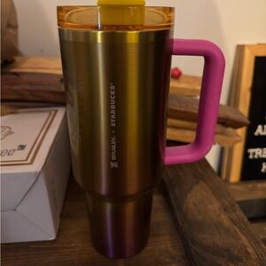 Stanley Starbucks Ombré